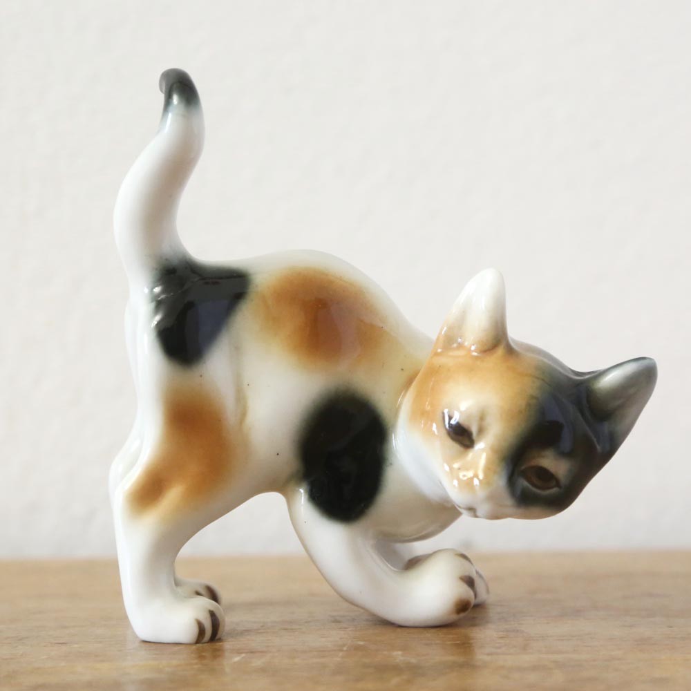 猫置物 陶器 猫 - 彫刻・オブジェ